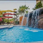 Golden Dolphin Grand Hotel